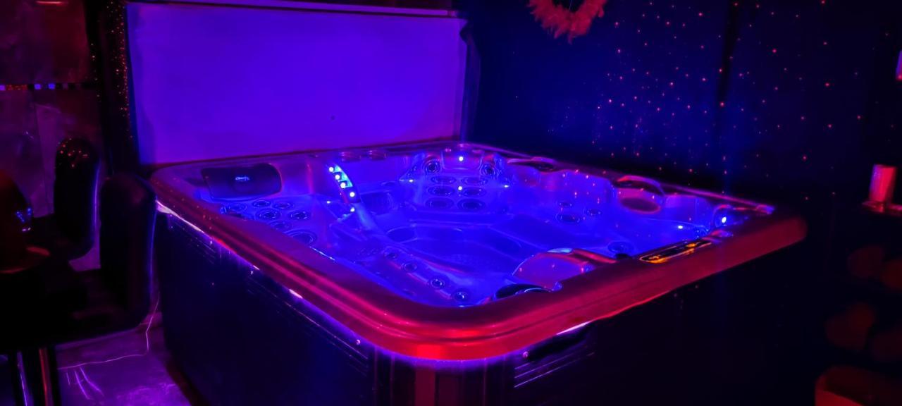 Loft Romantique Hammam Spa Privatif Playroom Grenoble Ngoại thất bức ảnh